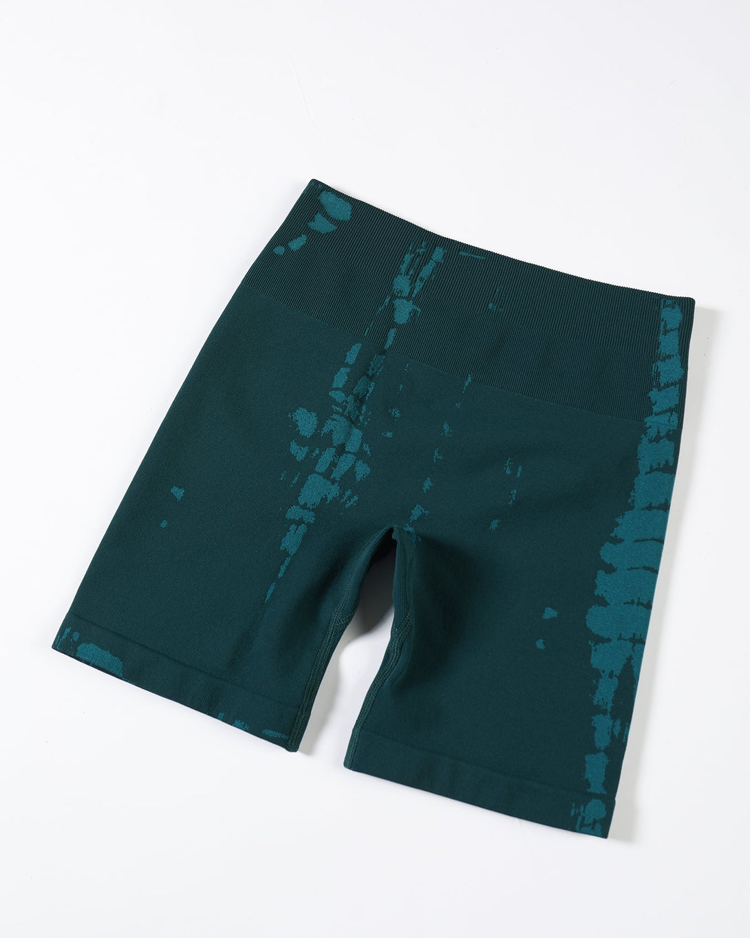 AUROLA Serpentine Shorts