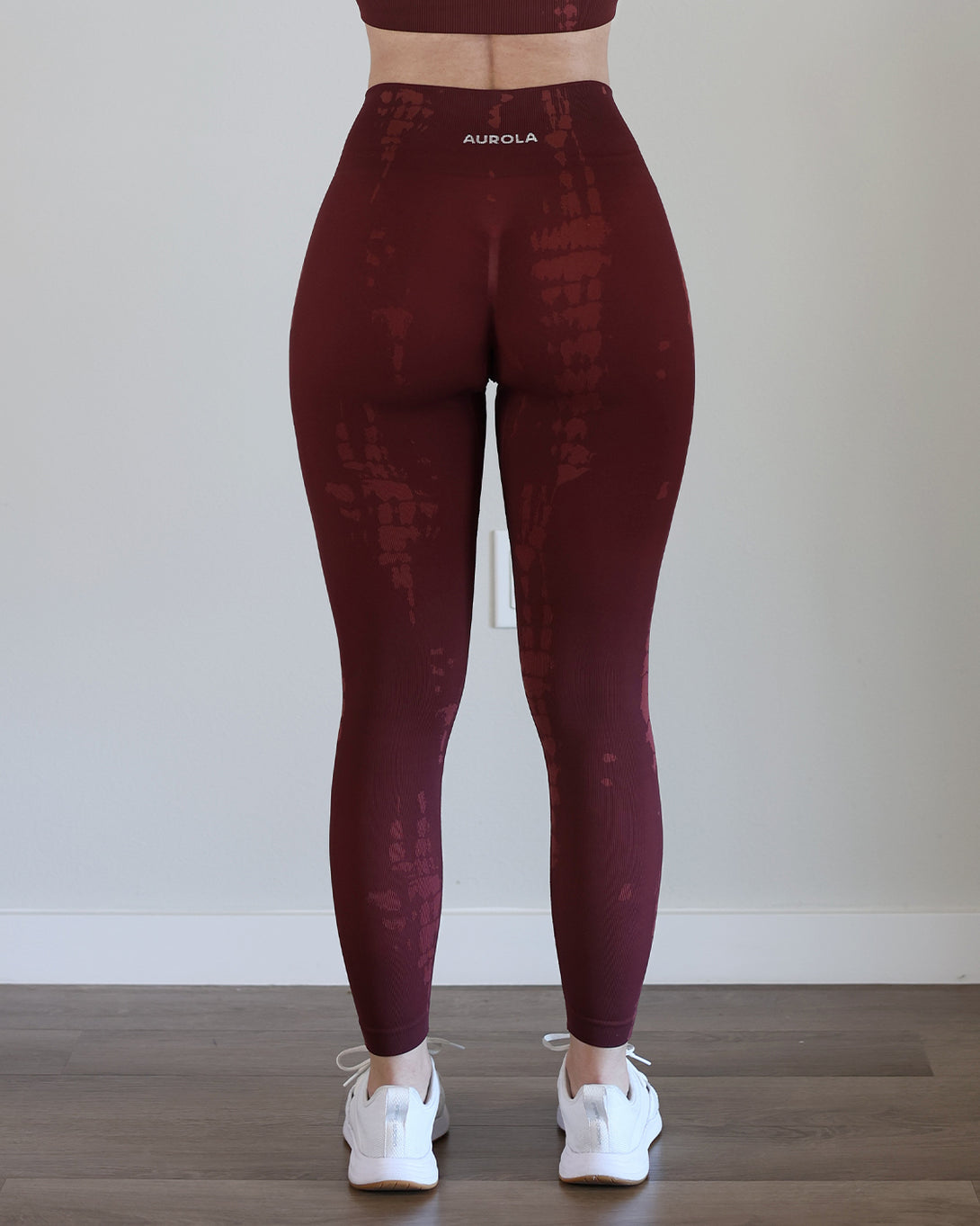 AUROLA Serpentine Leggings