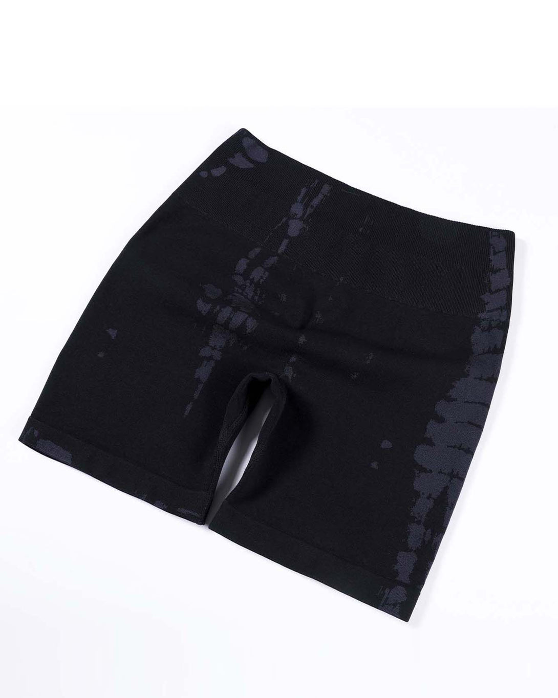 AUROLA Serpentine Shorts