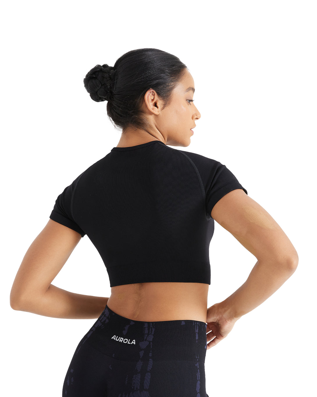 AUROLA Serpentine Seamless Short Sleeve Crop Top