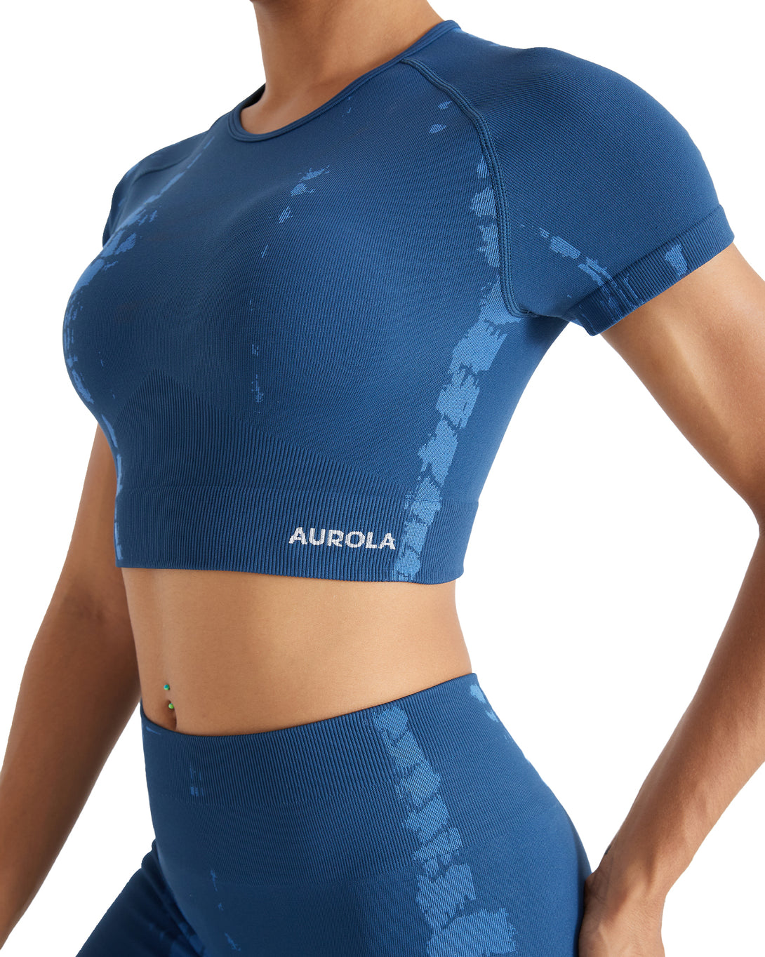AUROLA Serpentine Seamless Short Sleeve Crop Top