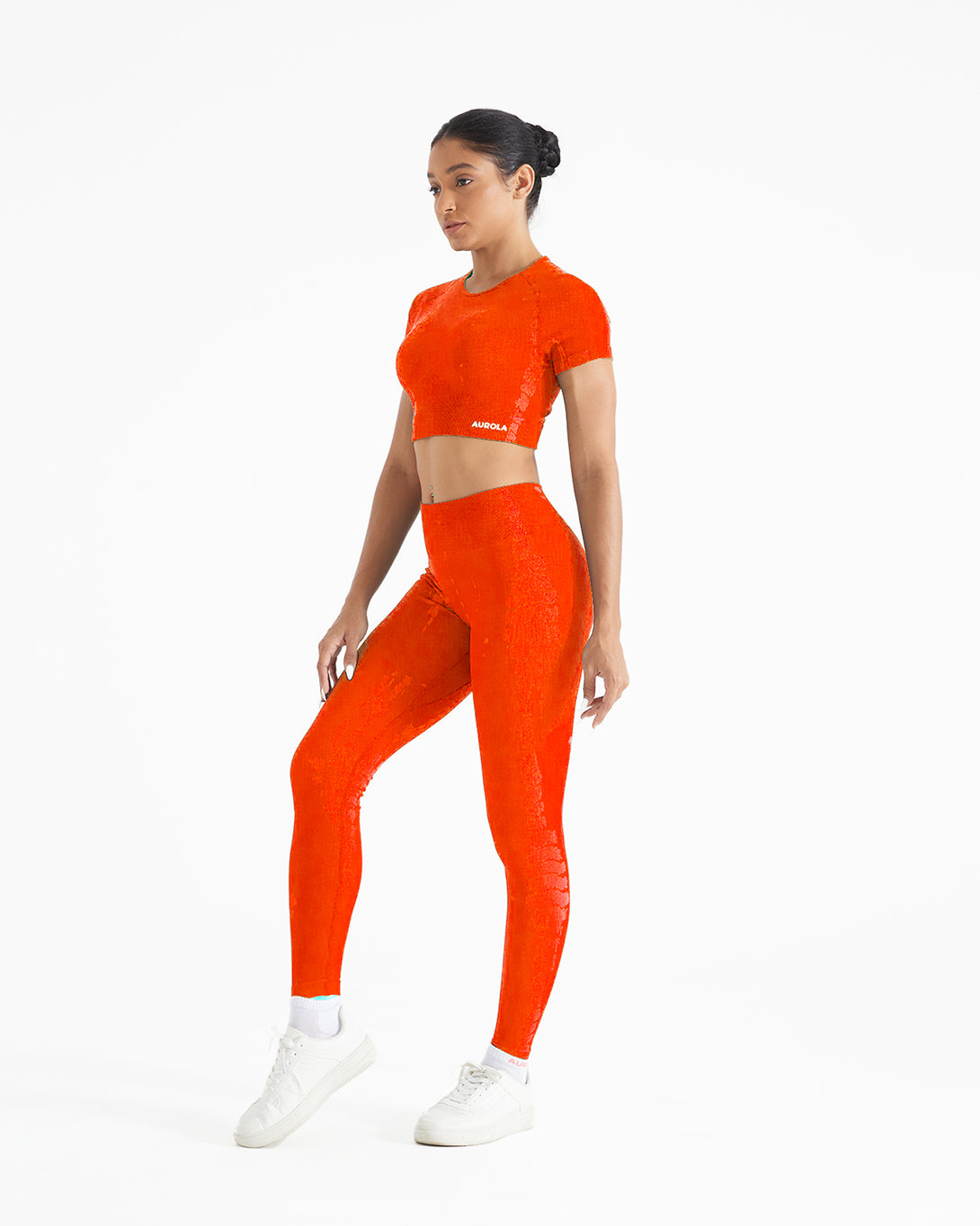 AUROLA Serpentine Seamless Short Sleeve Crop Top