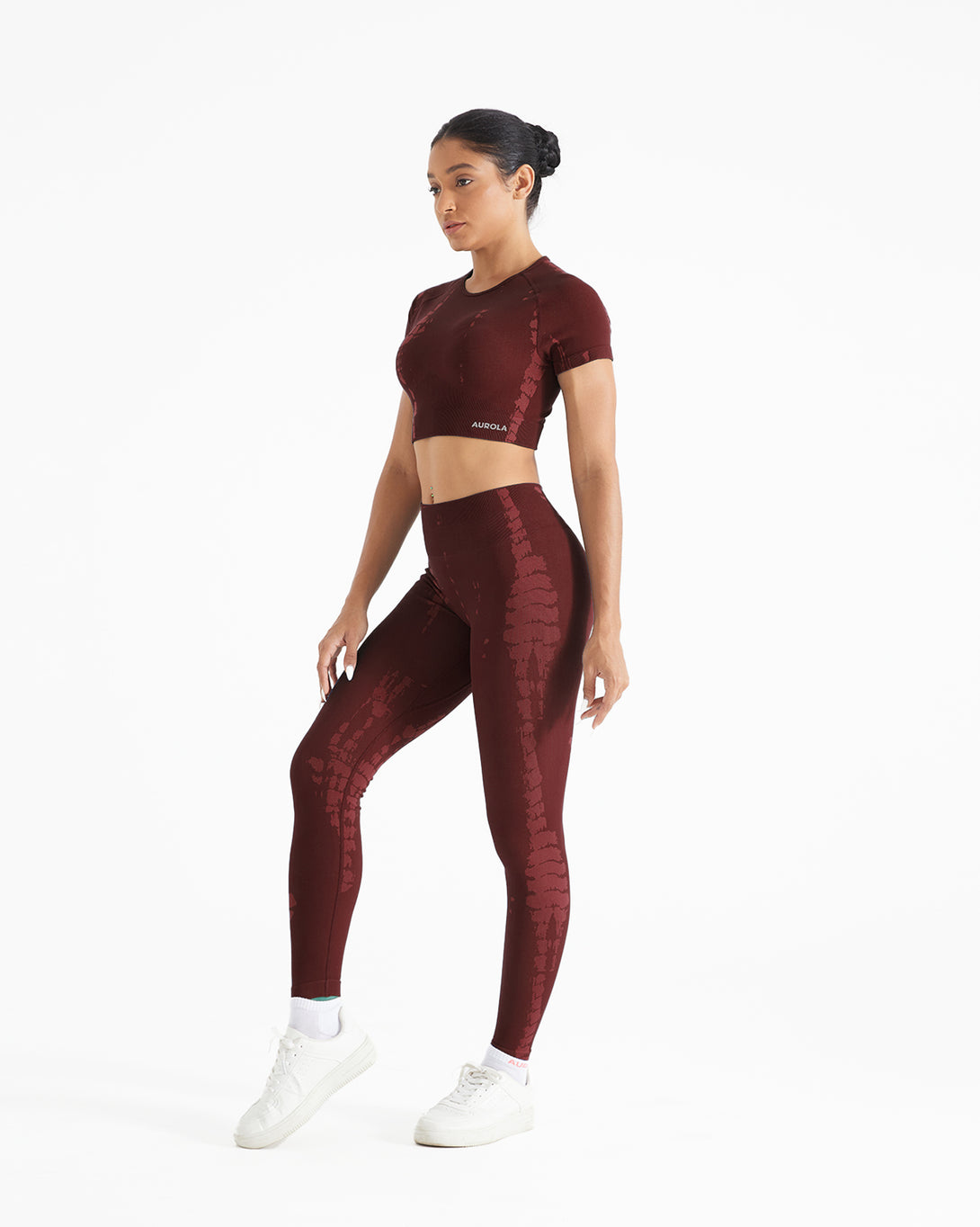 AUROLA Serpentine Seamless Short Sleeve Crop Top