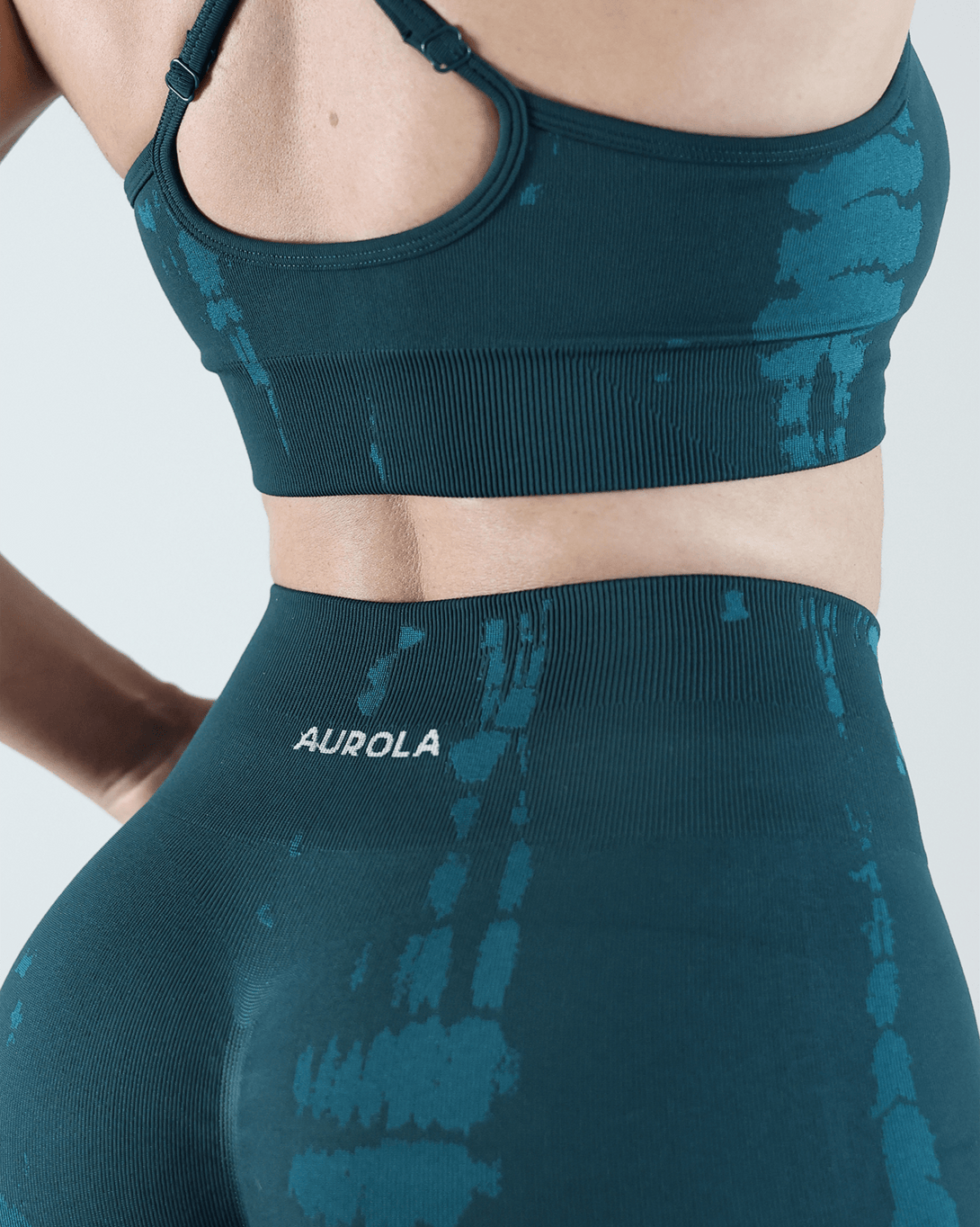 AUROLA Serpentine Shorts